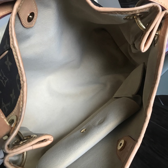 Louis Vuitton Galliera PM Monogram - Picture 4 of 8